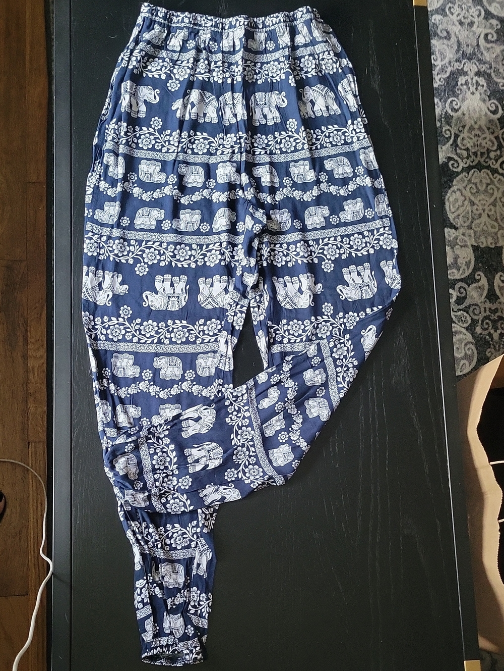 SHEIN Navy Blue and White Floral Print Harem Pants